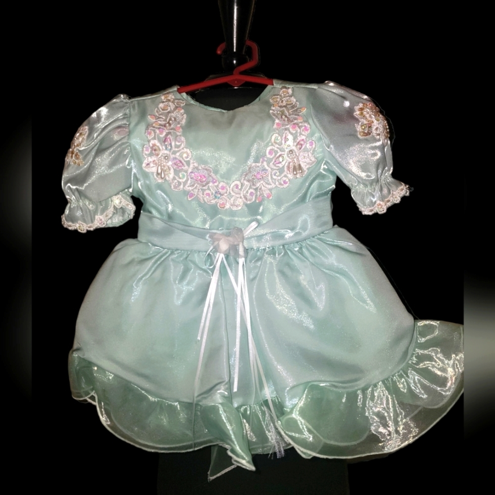 MINT SIZE 0 - PAGEANT SHOP BABY GIRL GOWN / DRESS